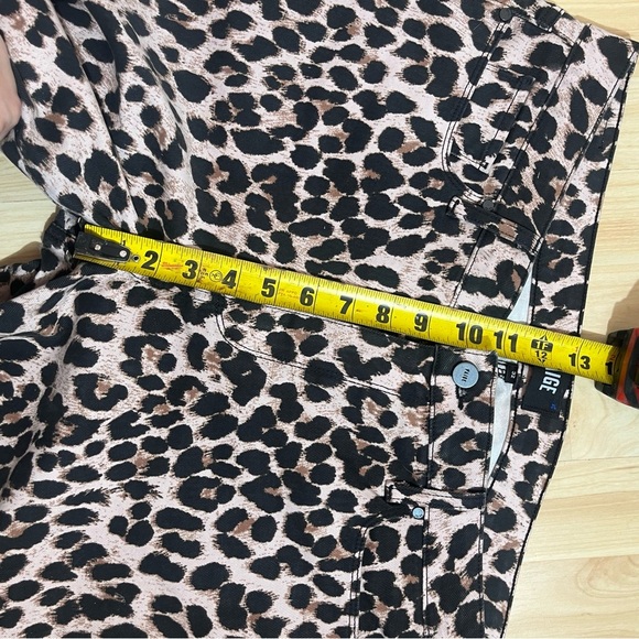 Paige Women’s HOXTON Ankle Pants Sz 32 Cheetah Animal Print Stretch Casual trend - Picture 6 of 9